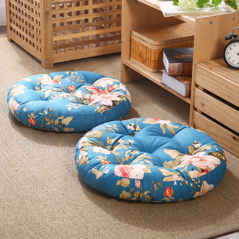 Cotton and linen round cushion