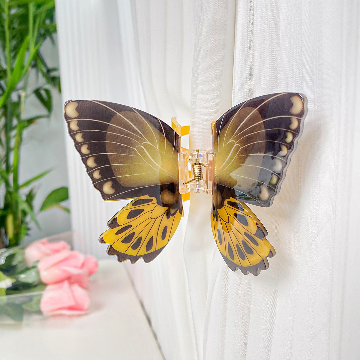 Female High-end Simulation Butterfly Grab Clip