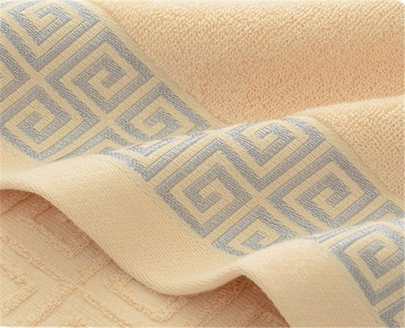Three sets of Great Wall grid bath towels