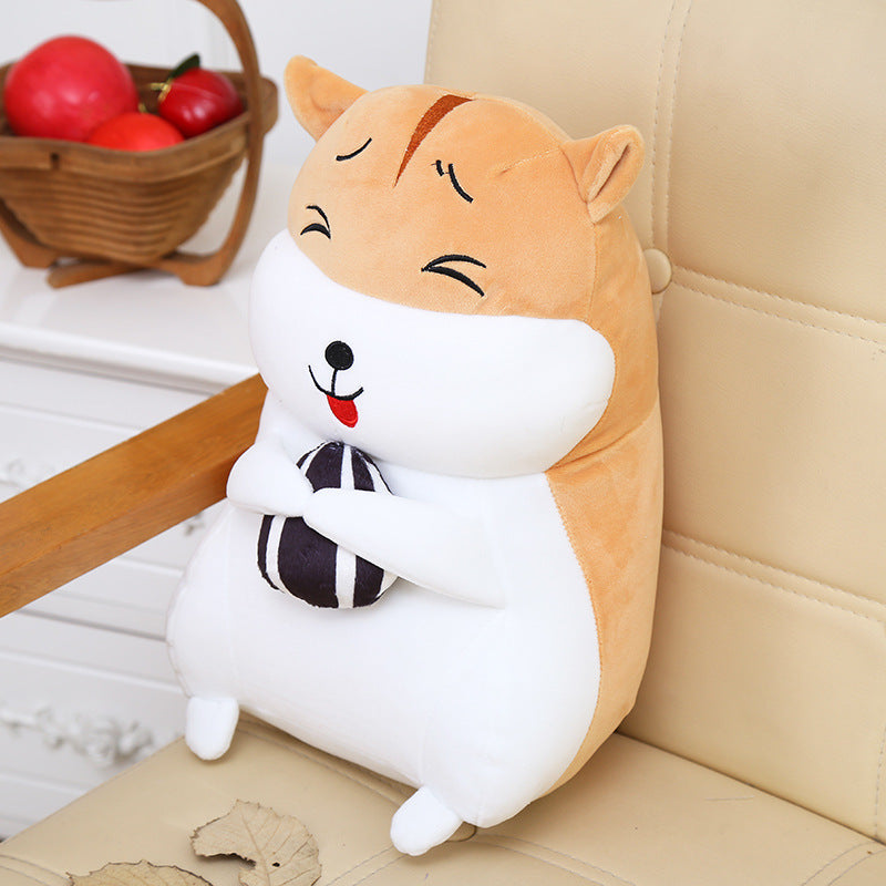 Doll warms your hands and pillows to intervene