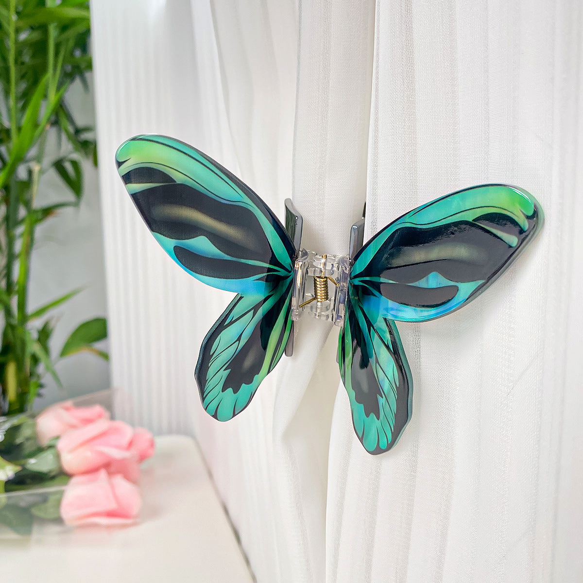Female High-end Simulation Butterfly Grab Clip