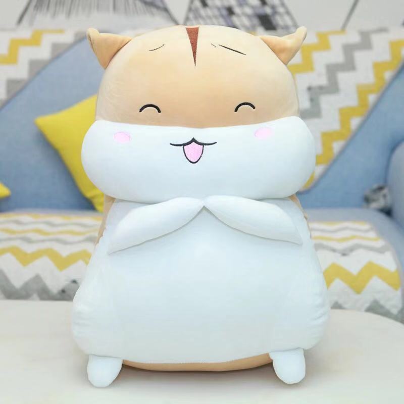 Doll warms your hands and pillows to intervene