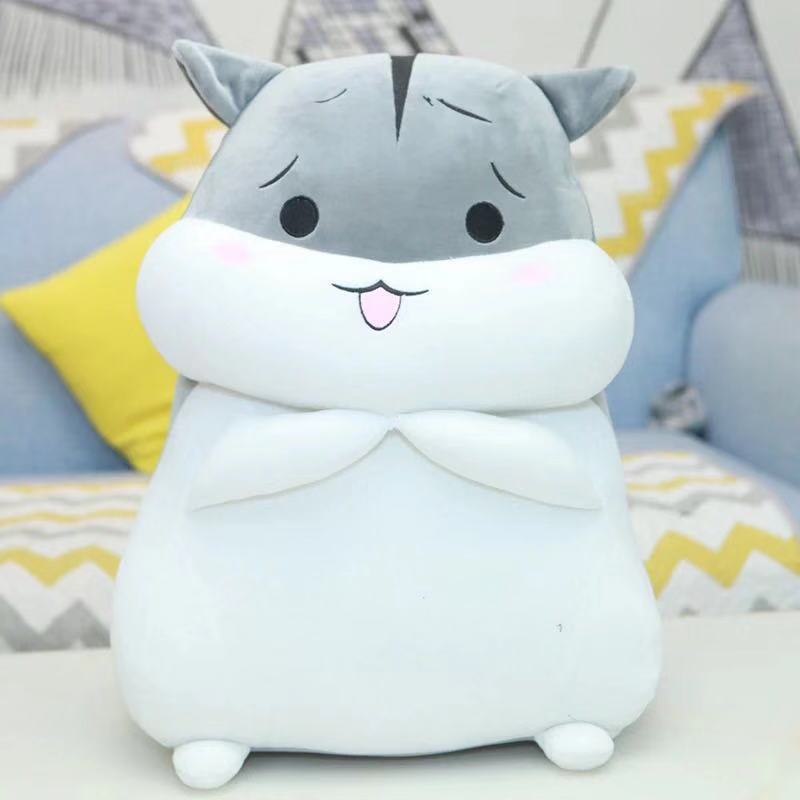 Doll warms your hands and pillows to intervene