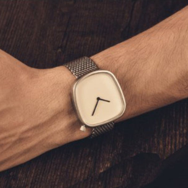Stainless steel quartz watch