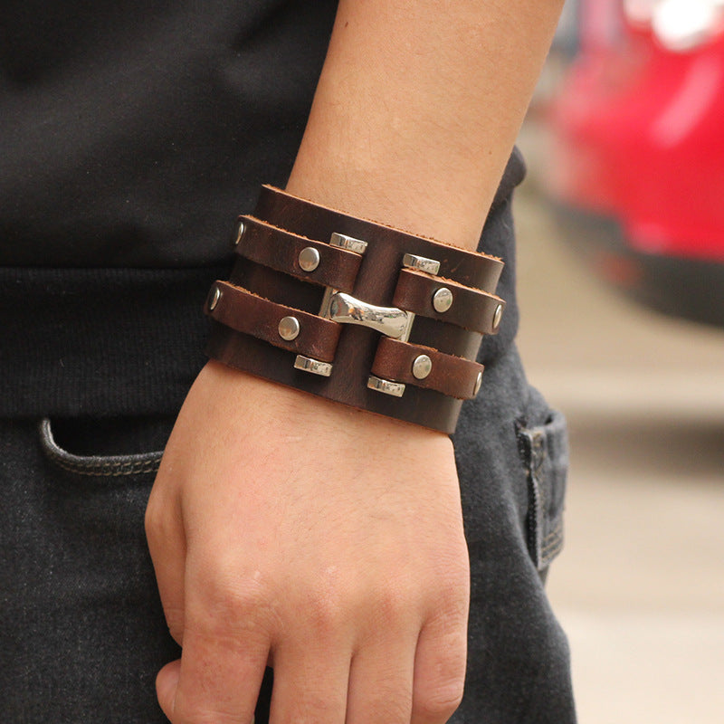 Retro fashion punk leather bracelet