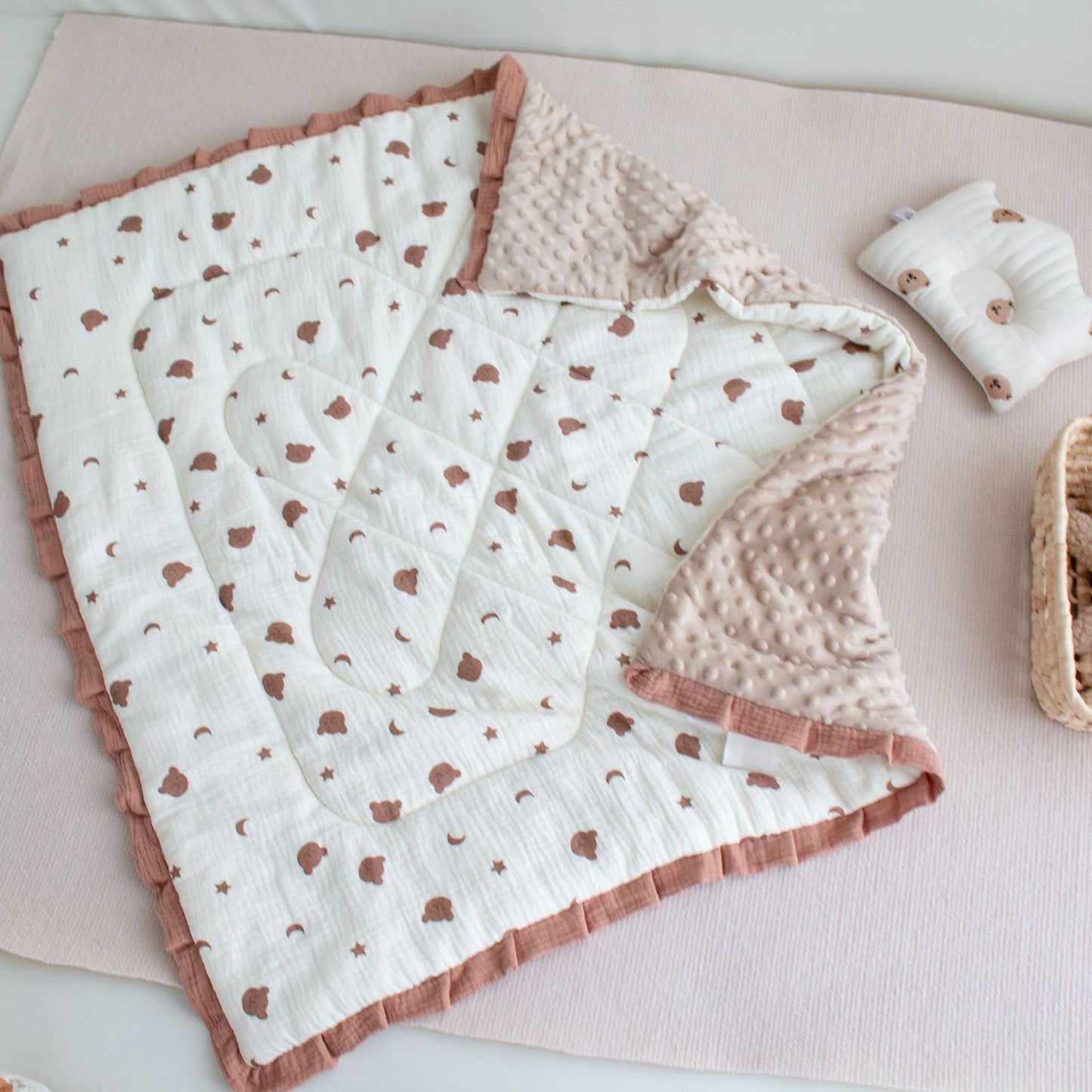 Lace Kindergarten Nap Soothing Ruffled Baby Autumn And Winter Thickening Class A Quilt