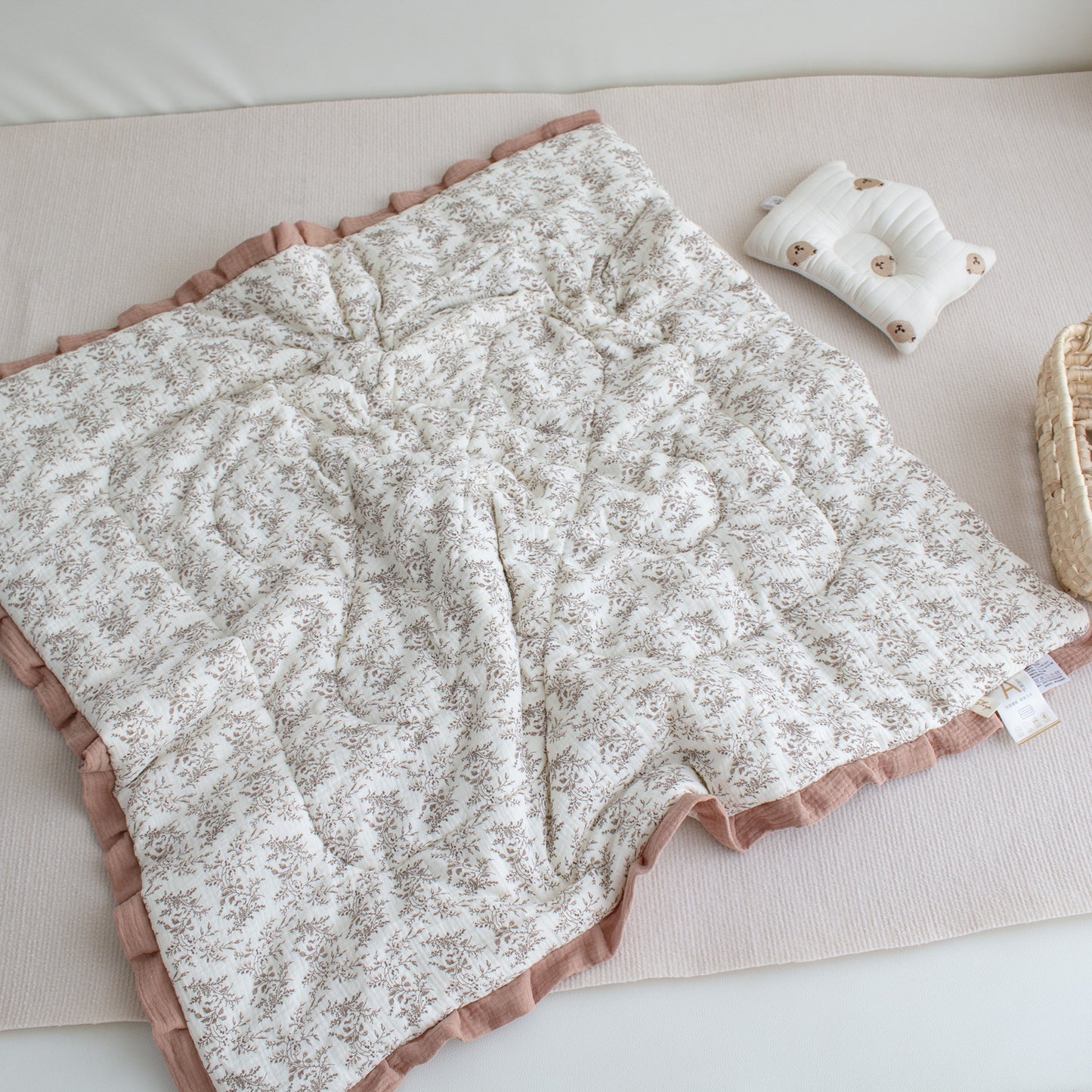 Lace Kindergarten Nap Soothing Ruffled Baby Autumn And Winter Thickening Class A Quilt